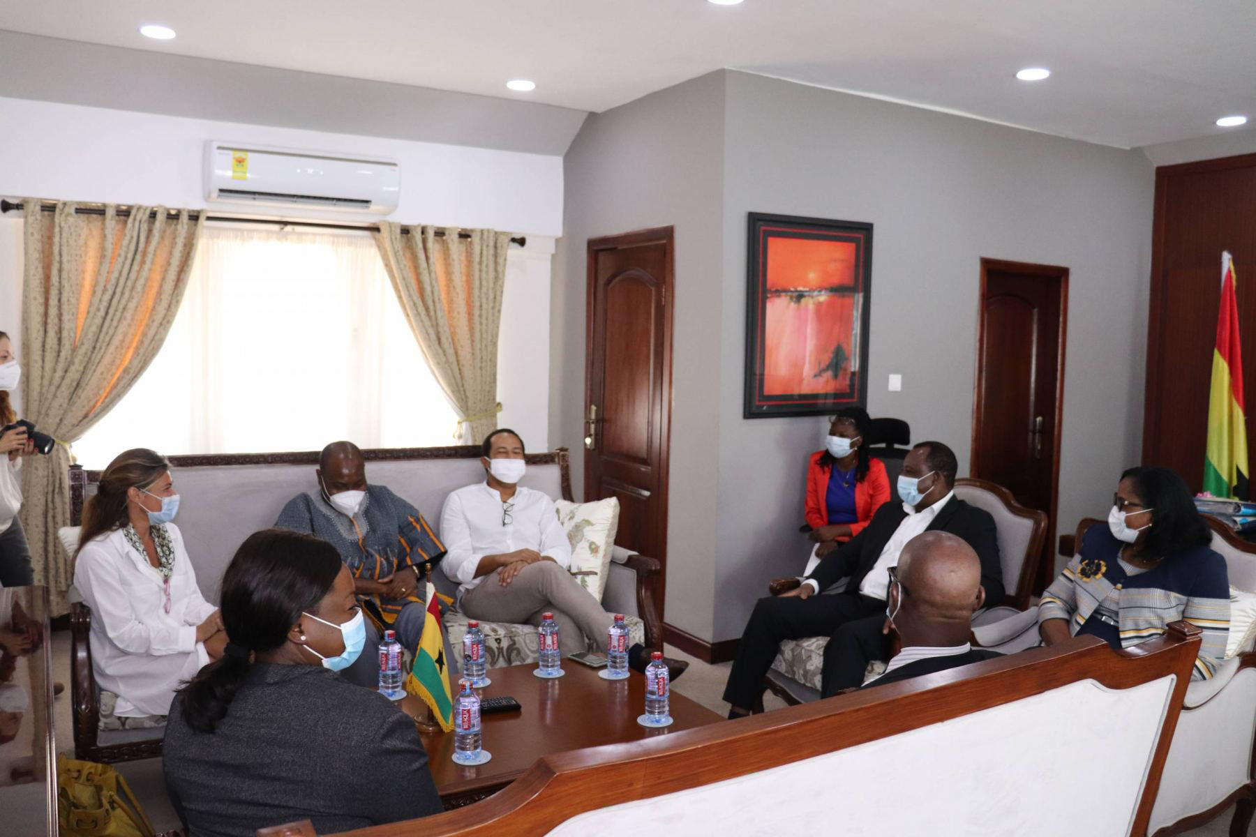 ARAP-HANDS-OVER-VIHECLES-TO-CHRAJ-5-scaled_0005_ARAP-HANDS-OVER-VIHECLES-TO-CHRAJ-1-scaled